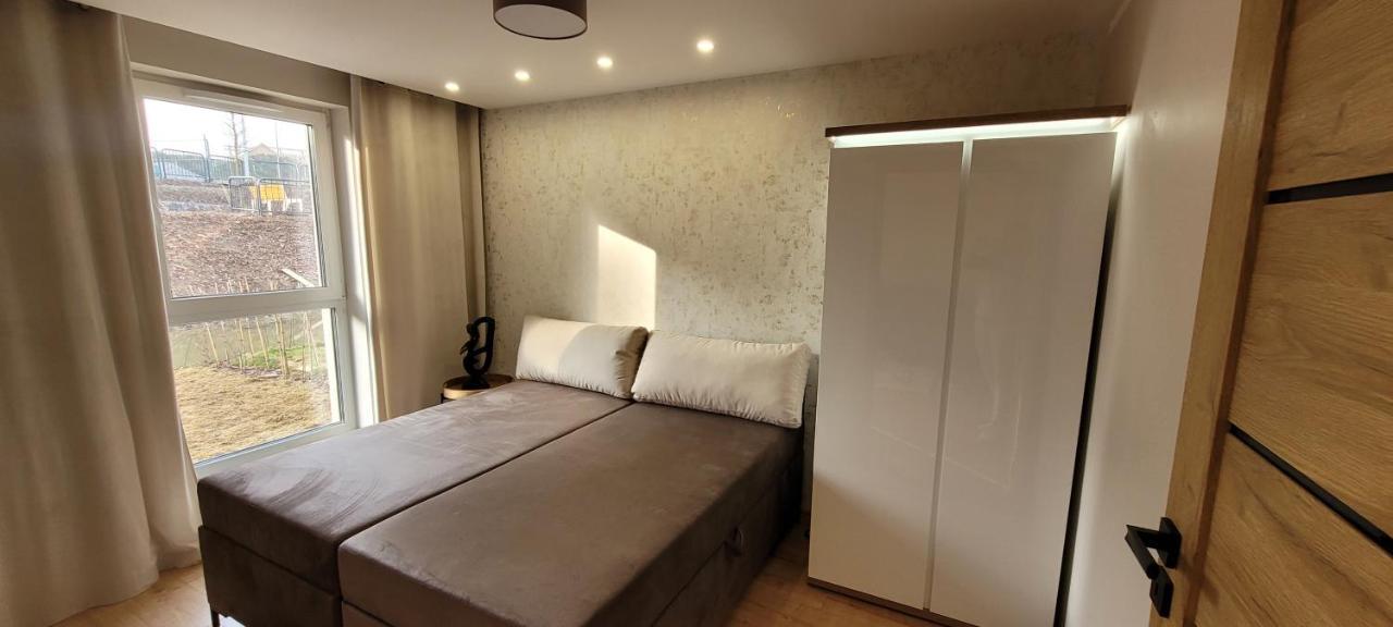 Sloneczny Apartament Z Ogrodkiem 格但斯克 外观 照片